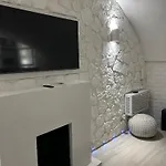 Little Sant Angelo Apartment