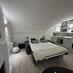Little Sant Angelo Apartment Rome